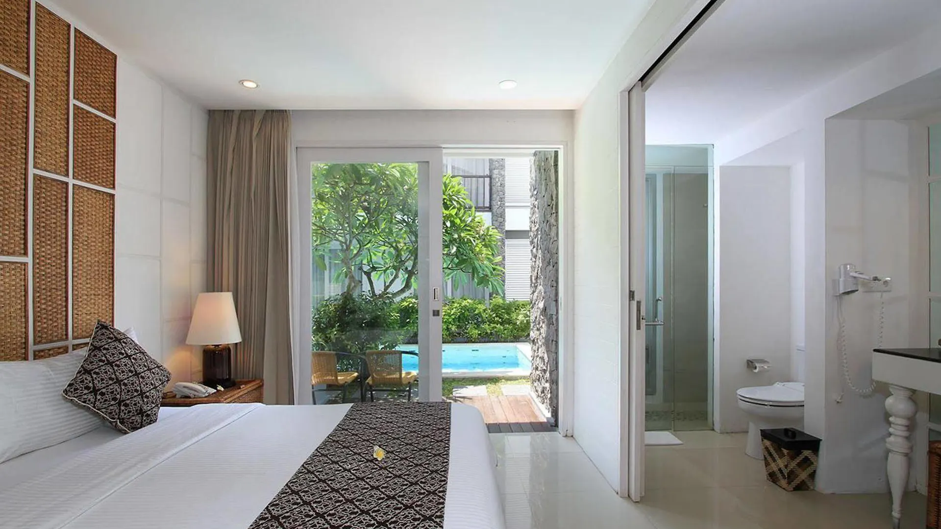 Astana Residence Seminyak 4*,