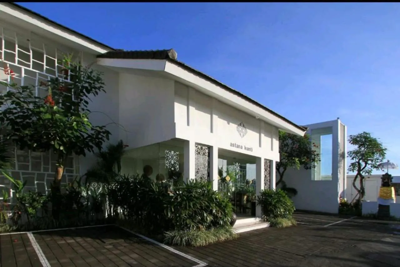 Astana Residence Seminyak 4*,